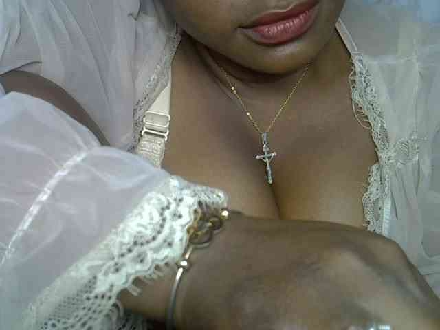 Modèle: Angelahot123