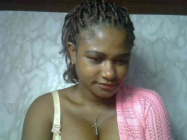 Angelahot123 webcam