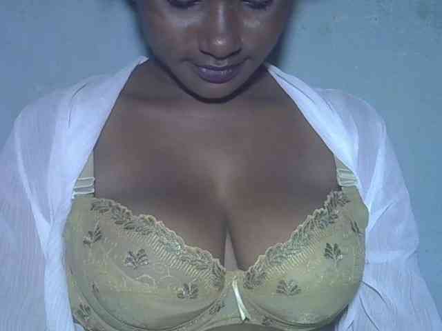 Angelahot123 webcam