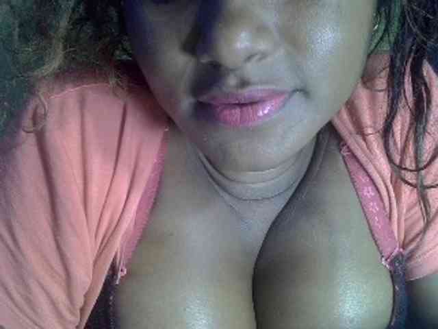 Angelahot123 webcam