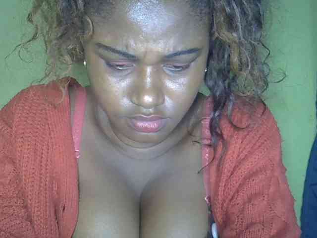 Angelahot123 webcam