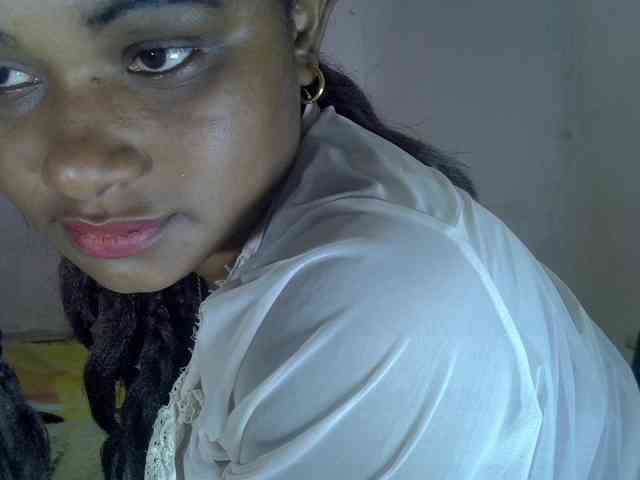 Angelahot123 webcam