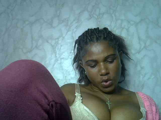 Angelahot123 webcam