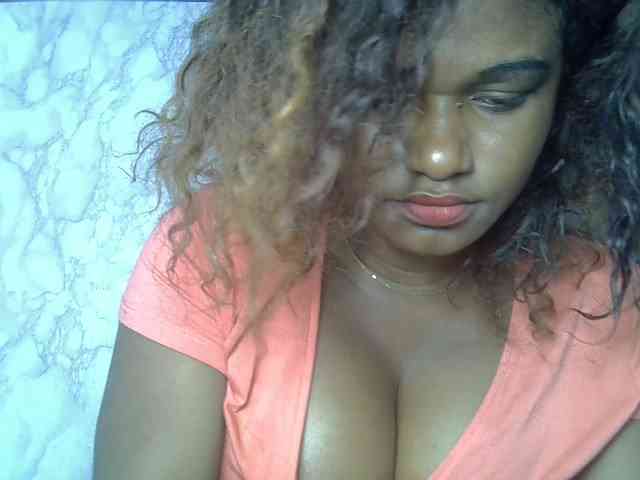 Angelahot123 webcam