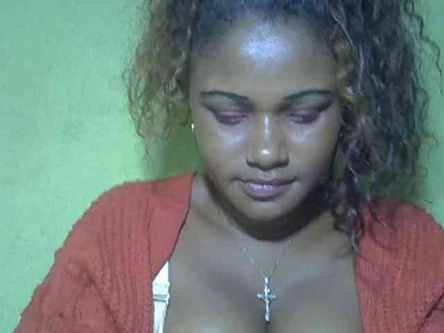 Angelahot123 webcam