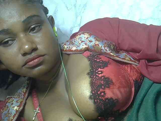 Angelahot123 webcam