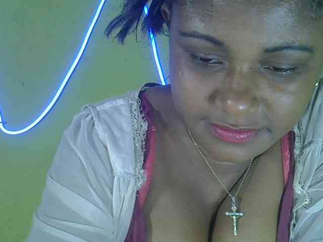 Angelahot123 webcam