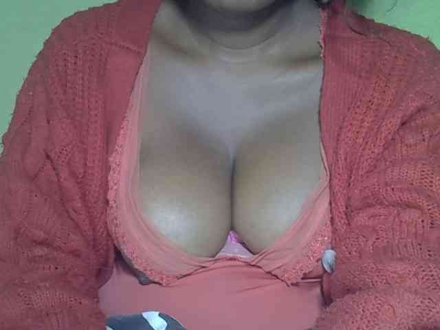 Angelahot123 webcam