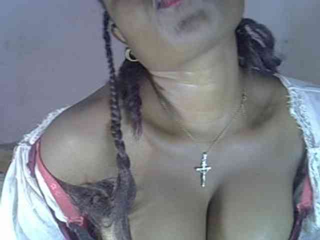 Angelahot123 webcam
