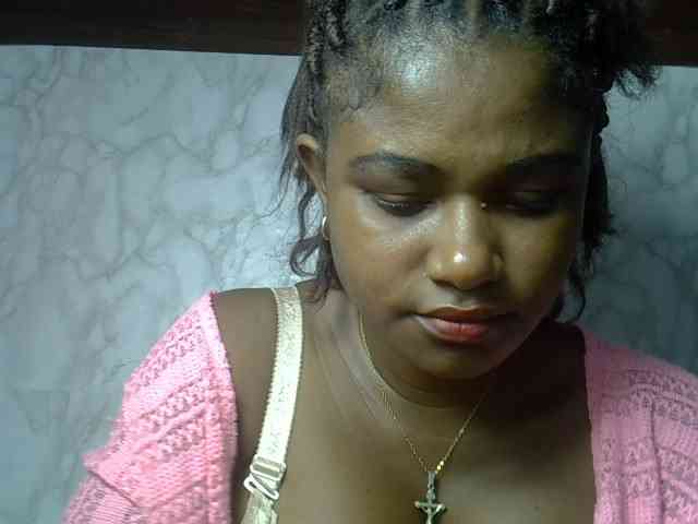 Angelahot123 webcam
