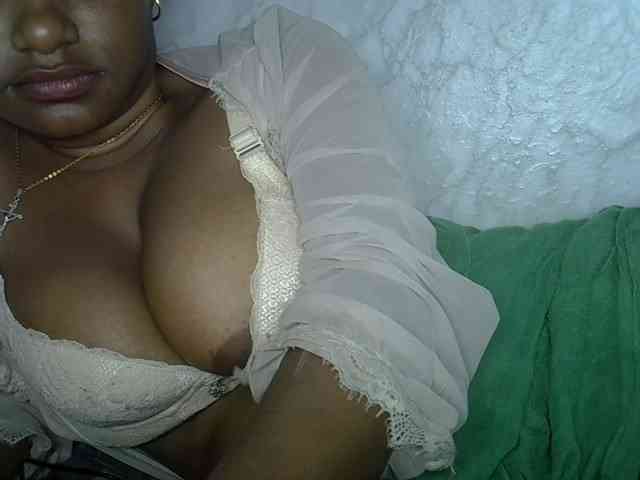 Angelahot123 webcam