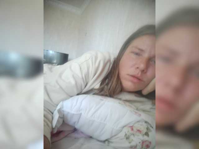 MadamEve — live female cam