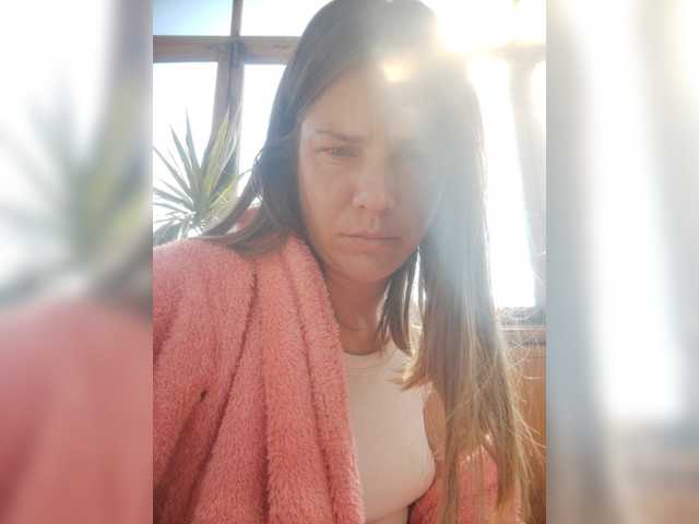 MadamEve — live female cam