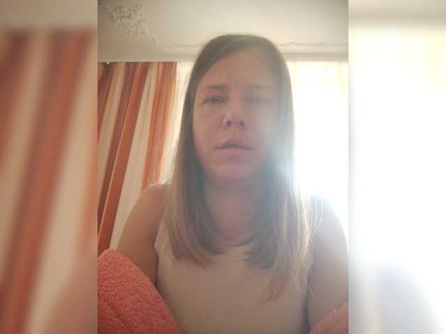 MadamEve — live female cam