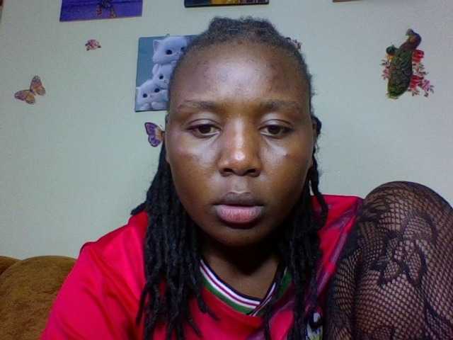 Roshan25 live cam on BongaCams
