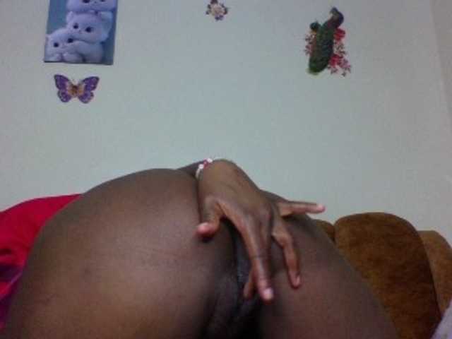 Roshan25 live cam on BongaCams