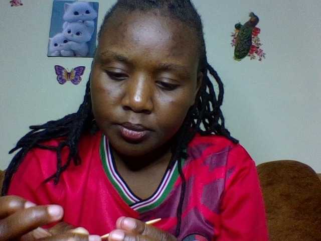Roshan25 live cam on BongaCams