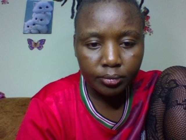 Roshan25 live cam on BongaCams