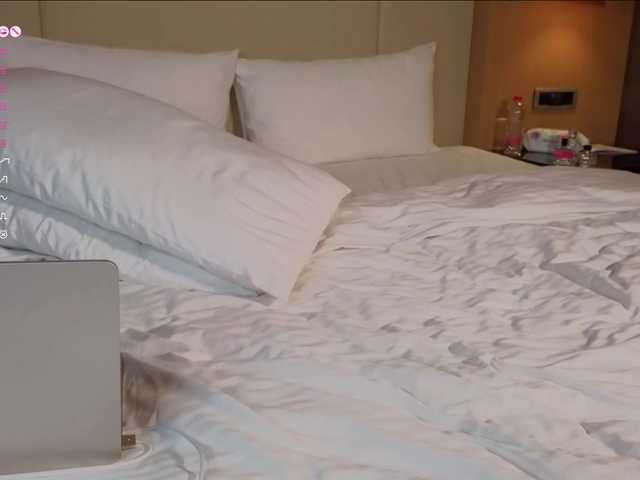 KallieTanney's BongaCams show and profile