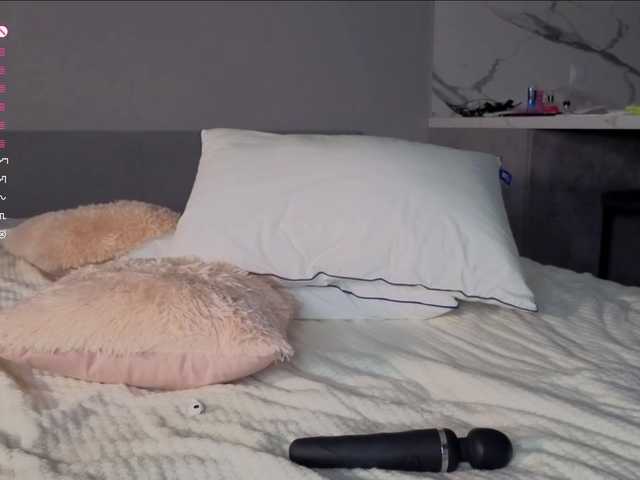 KallieTanney's BongaCams show and profile