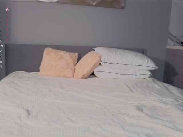 KallieTanney webcam