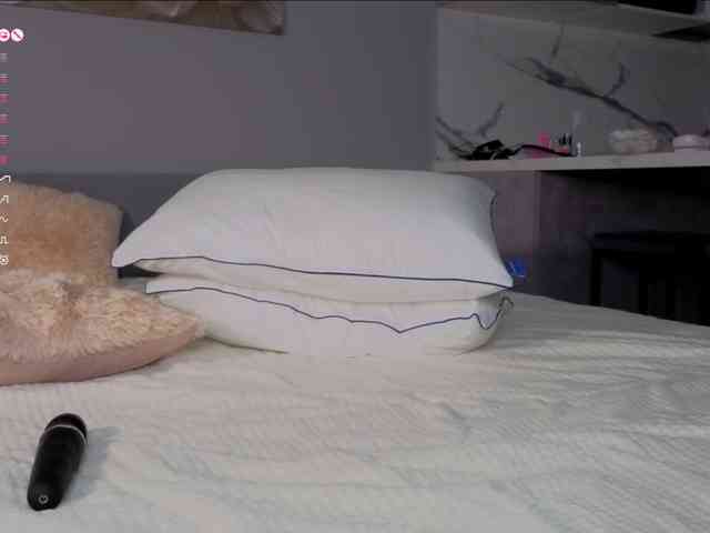 KallieTanney webcam