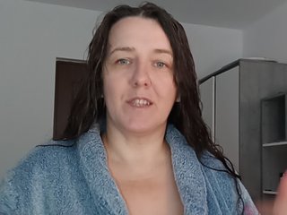 Angela100