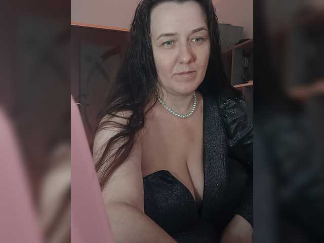 Angela100 live cam on BongaCams
