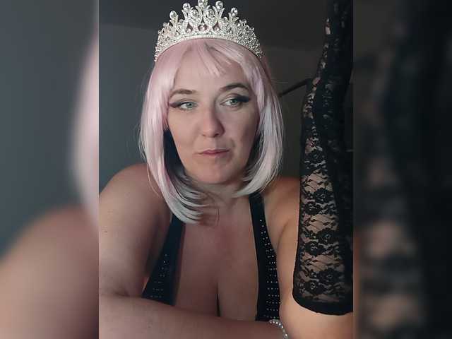 Sex chat gratuit in direct cu Angela100 pe BongaCams