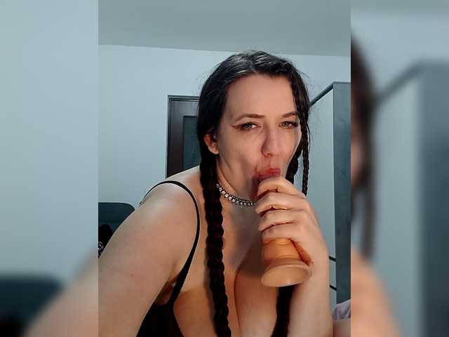 Sex chat gratuit in direct cu Angela100 pe BongaCams