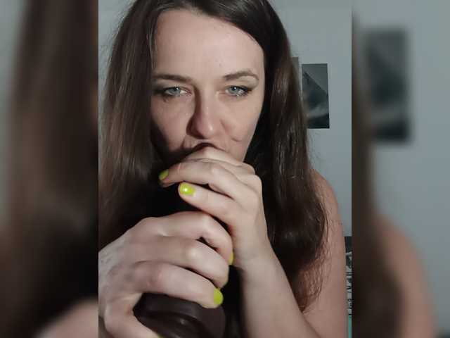 Sex chat gratuit in direct cu Angela100 pe BongaCams