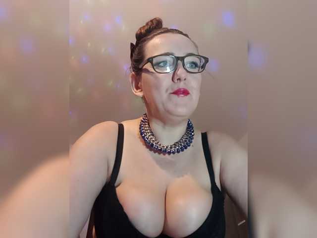 Angela100
