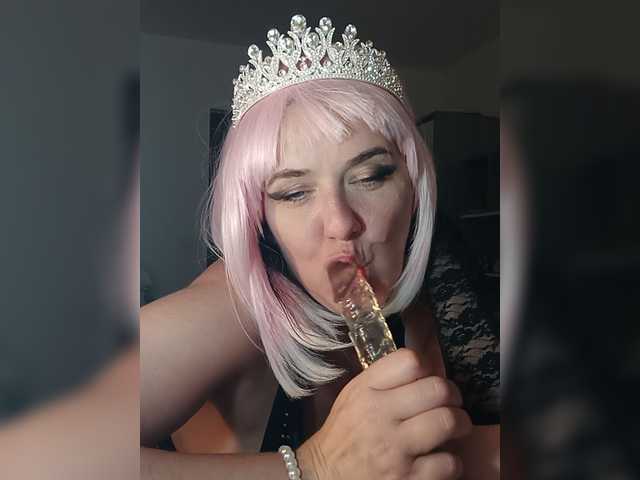 Sex chat gratuit in direct cu Angela100 pe BongaCams