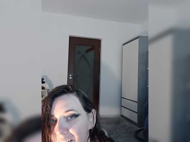 Sex chat gratuit in direct cu Angela100 pe BongaCams