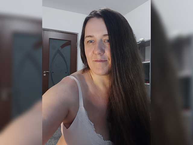 Angela100