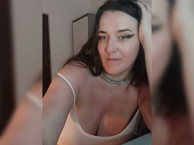 Angela100