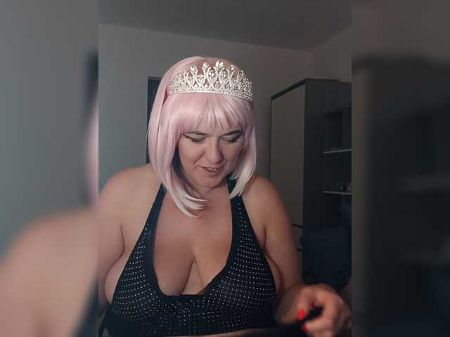 Angela100 live cam on BongaCams