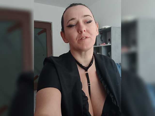 Sex chat gratuit in direct cu Angela100 pe BongaCams