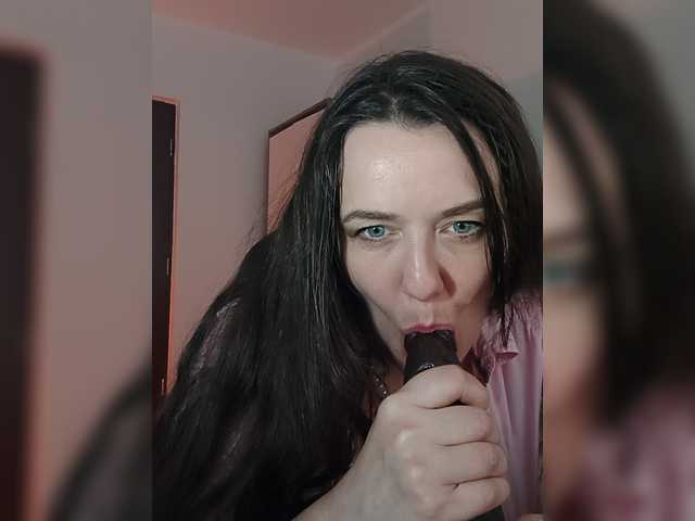 Sex chat gratuit in direct cu Angela100 pe BongaCams