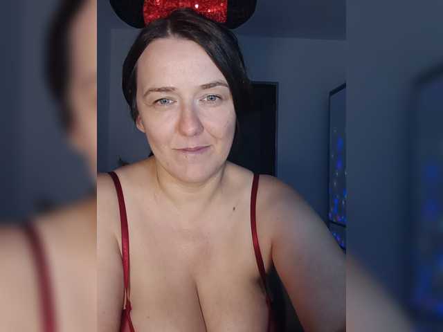 Angela100