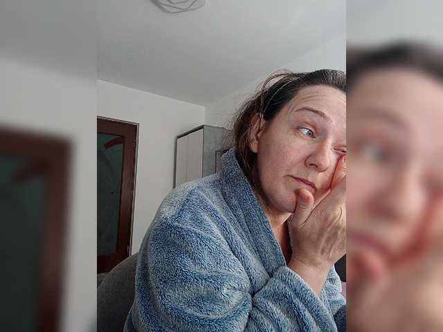 Sex chat gratuit in direct cu Angela100 pe BongaCams