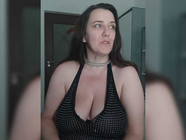 Sex chat gratuit in direct cu Angela100 pe BongaCams