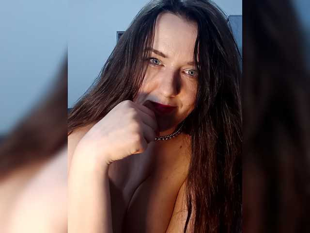 Sex chat gratuit in direct cu Angela100 pe BongaCams