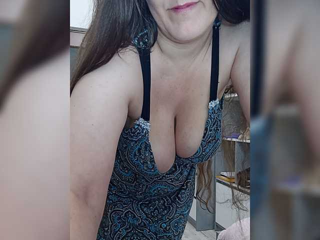 Sex chat gratuit in direct cu Angela100 pe BongaCams