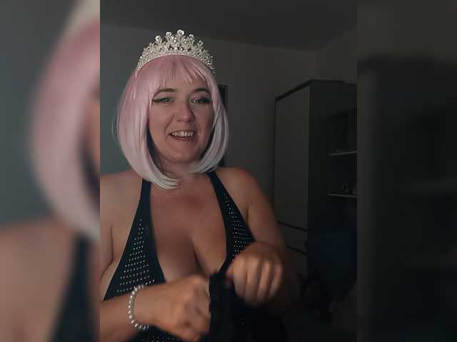 Angela100 live cam on BongaCams