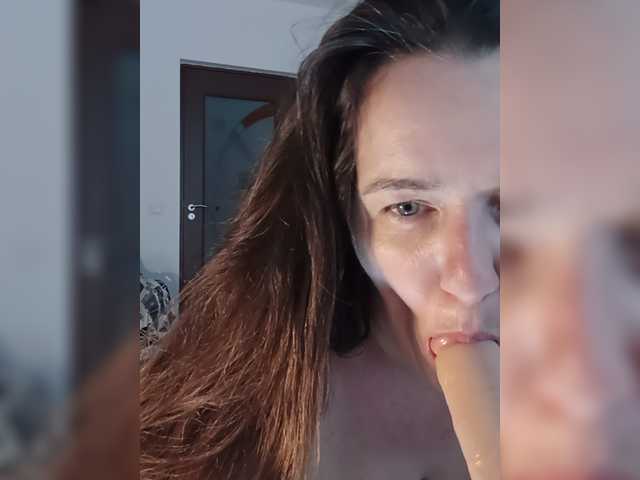 Sex chat gratuit in direct cu Angela100 pe BongaCams