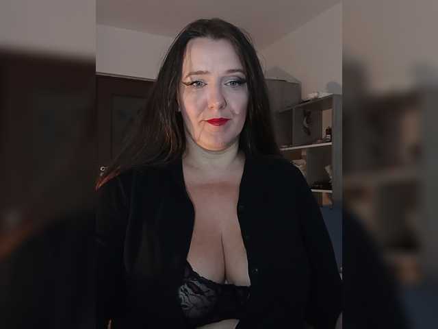 Angela100
