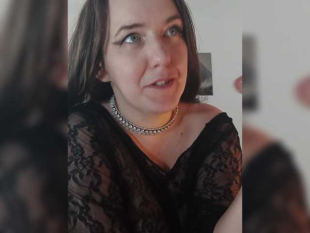 Sex chat gratuit in direct cu Angela100 pe BongaCams