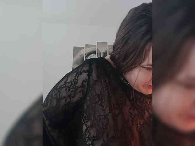 Angela100 webcam