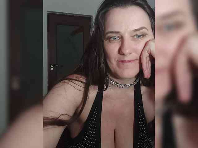 Angela100 webcam